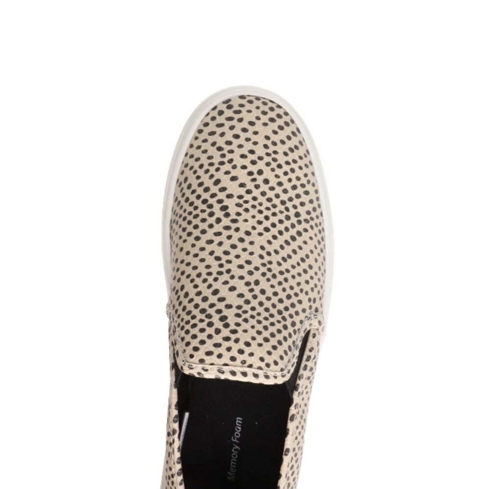 Womens TIME and TRU Animal Print Twin Gore Low Top Slip On Shoes / Size 6 - Picture 3 of 16